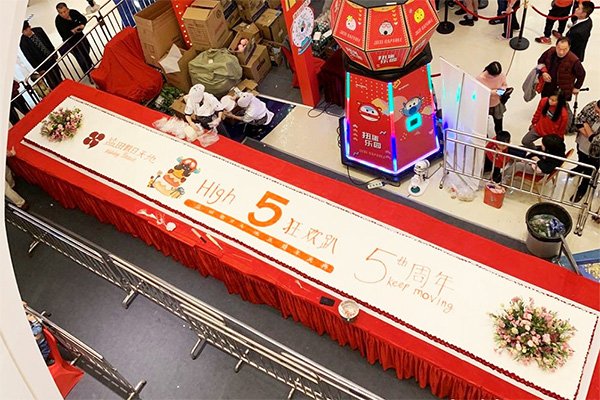 深圳宝安公司年会蛋糕预算怎么定?人数规格与三档报价解析